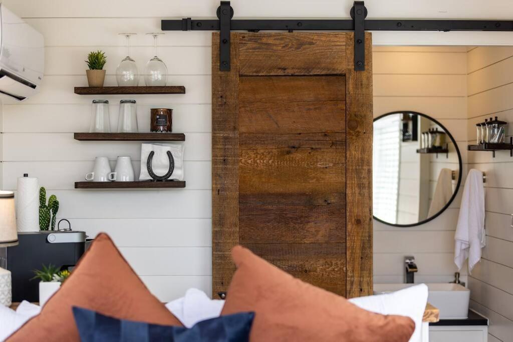 New The Perry Cozy Container Home Fredericksburg Esterno foto