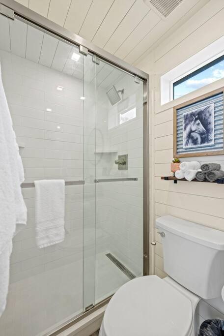 New The Perry Cozy Container Home Fredericksburg Esterno foto