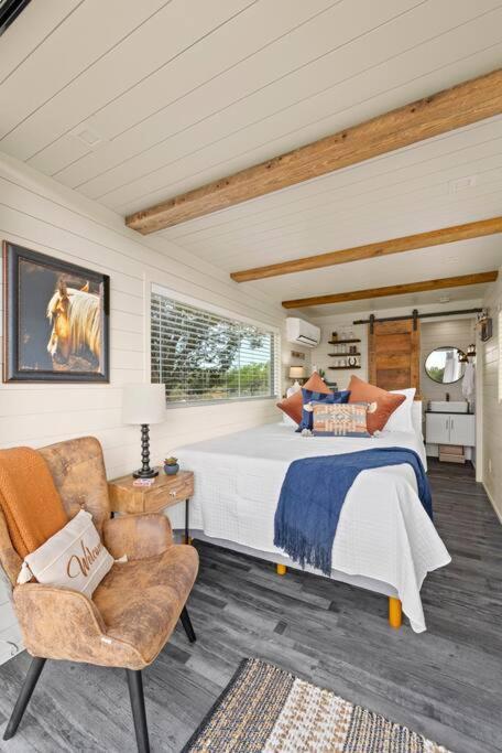 New The Perry Cozy Container Home Fredericksburg Esterno foto